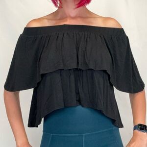 GO Couture Women's Off Shoulder Tiered Black Cropped Blouse L LG Large Ruffles